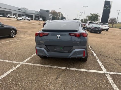 Used 2025 BMW X2 xDrive28i image 6