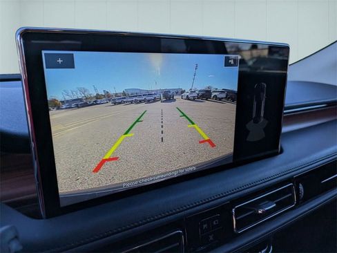 Certified 2023 Lincoln Nautilus Reserve image 25