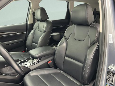 Used 2025 Kia Telluride S AWD/4WD image 15