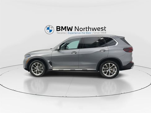 New 2026 BMW X5 xDrive40i w/ Climate Comfort Package image 11