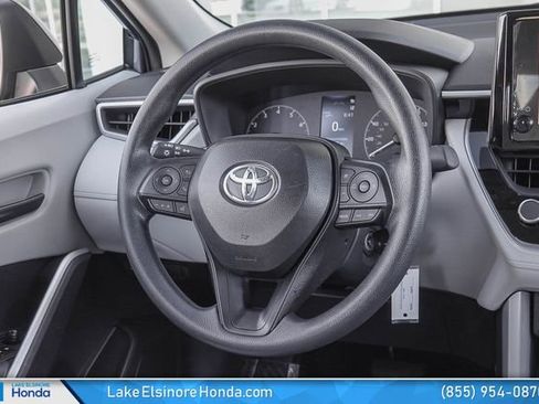 Used 2025 Toyota Corolla Cross L FWD image 21