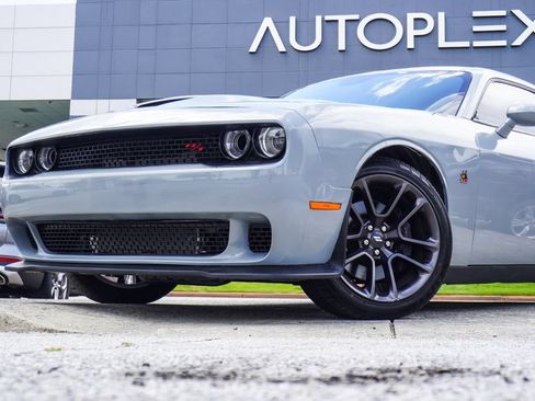 Used 2021 Dodge Challenger R/T Scat Pack RWD image 2