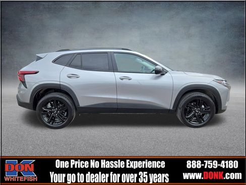 Used 2025 Chevrolet Trax ACTIV w/ Driver Confidence Package FWD image 9