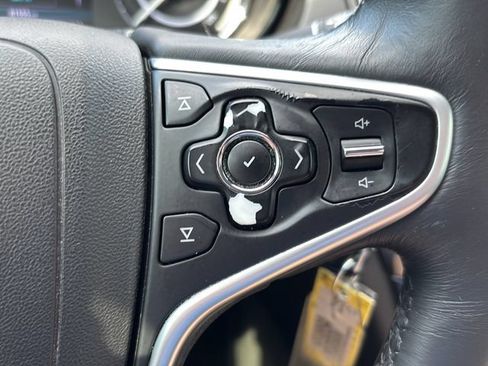 Used 2017 Buick Regal Sport Touring FWD image 21
