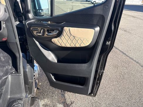 Used 2023 Mercedes-Benz Sprinter 3500 image 14