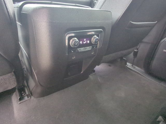 Used 2023 GMC Yukon XL Denali AWD/4WD image 26