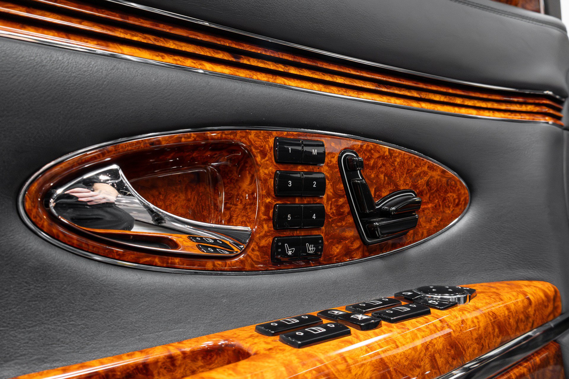 Used 2004 Maybach 57 RWD image 68