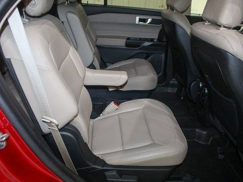 Certified 2020 Ford Explorer XLT w/ Equipment Group 202A image 18