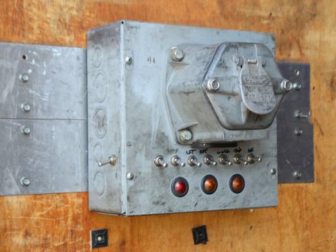Used 2016 Ford E-450 and Econoline 450 Super Duty w/ Power Windows & Locks Group RWD image 9