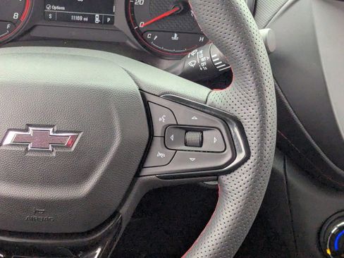 Used 2023 Chevrolet TrailBlazer RS image 21