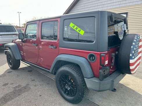 Used 2013 Jeep Wrangler Unlimited Sport image 7