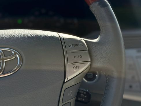 Used 2005 Toyota Avalon Limited FWD image 29