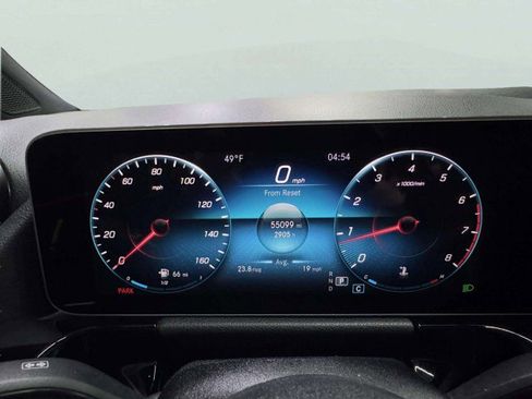 Used 2021 Mercedes-Benz GLA 250 4MATIC w/ Premium Package image 32