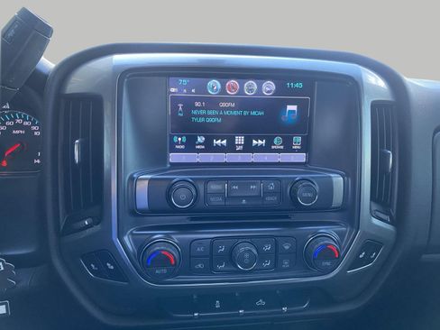 Used 2018 Chevrolet Silverado 1500 LT w/ Max Trailering Package AWD/4WD image 14