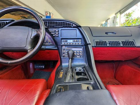 Used 1992 Chevrolet Corvette Convertible image 23