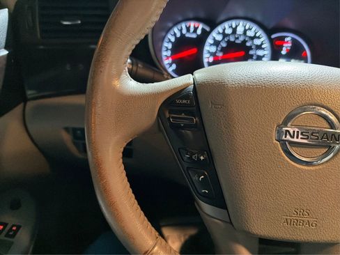 Used 2016 Nissan Quest SV image 29