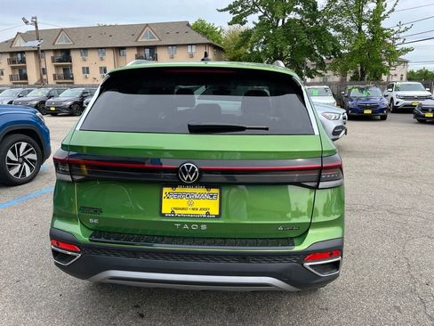 New 2026 Volkswagen Taos SE AWD/4WD image 5