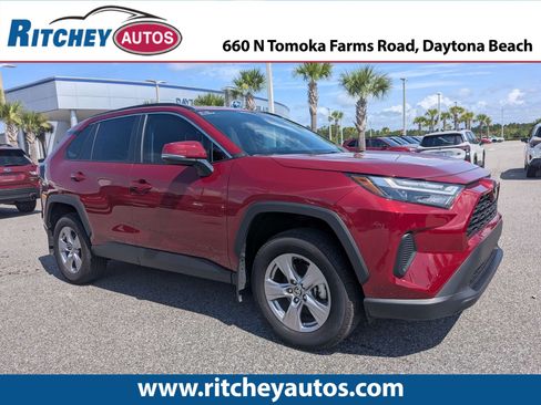 Used 2025 Toyota RAV4 XLE w/ Convenience Package FWD image 1