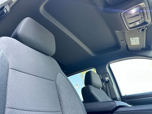 Used 2024 GMC Sierra 1500 Elevation image 25