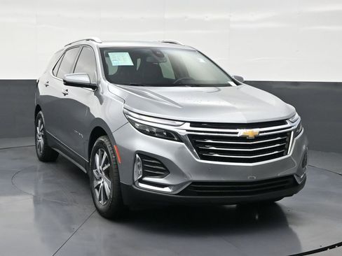 Used 2023 Chevrolet Equinox Premier image 7