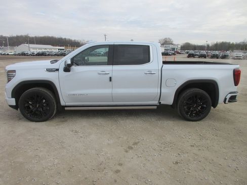 New 2026 GMC Sierra 1500 Denali w/ Denali Reserve Package image 11