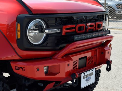 Certified 2023 Ford Bronco Big Bend w/ Sasquatch Package AWD/4WD image 24