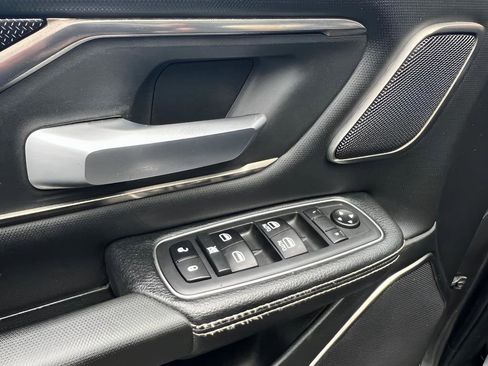 Used 2020 RAM 1500 Sport w/ Leather & Sound Group AWD/4WD image 39