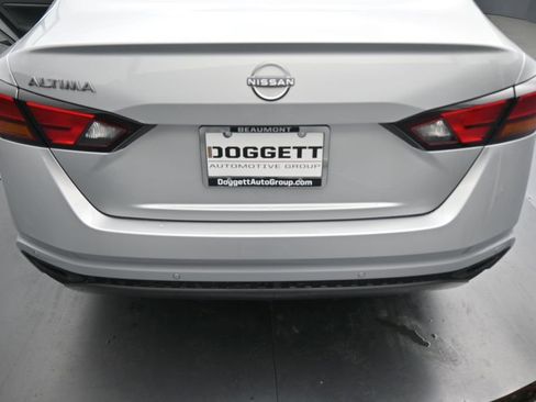 Used 2026 Nissan Altima 2.5 SV FWD image 10