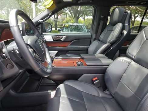Certified 2024 Lincoln Navigator L Reserve AWD/4WD image 21