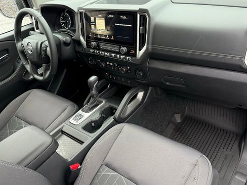 New 2026 Nissan Frontier SV AWD/4WD image 13