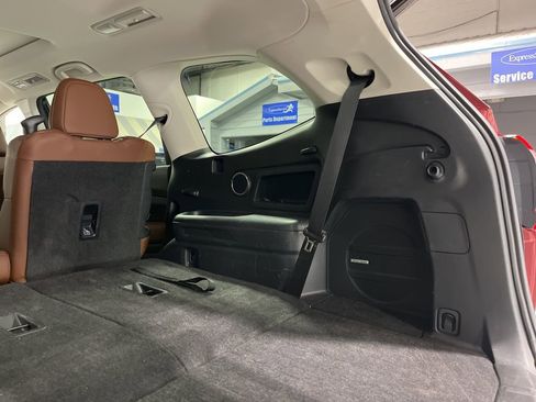 Used 2019 Subaru Ascent Touring w/ Popular Package #2 image 40