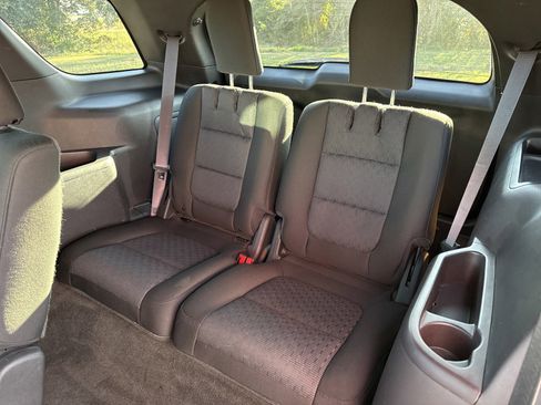 Used 2014 Ford Explorer XLT image 15