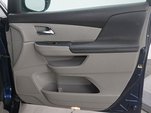 Used 2015 Honda Odyssey EX-L image 9