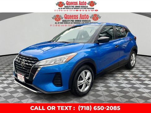 Used 2021 Nissan Kicks S FWD image 2