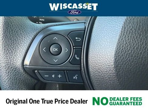 Used 2023 Toyota Corolla LE image 11