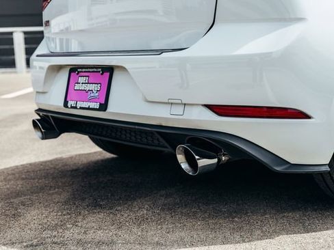 Used 2019 Volkswagen GTI SE image 38