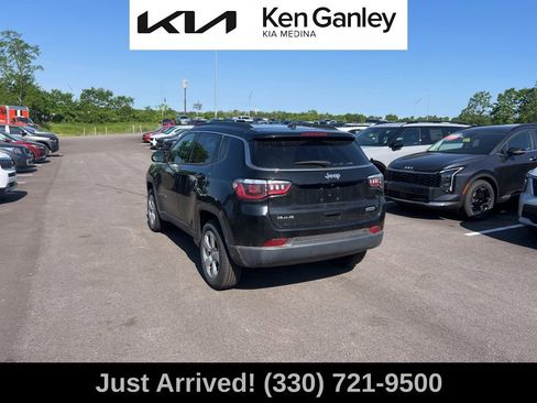Used 2019 Jeep Compass Latitude AWD/4WD image 7
