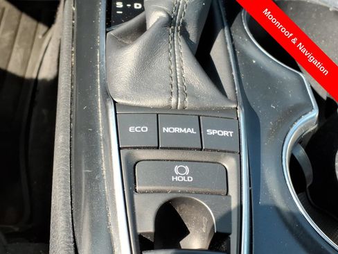 Used 2019 Toyota Camry XSE FWD image 21