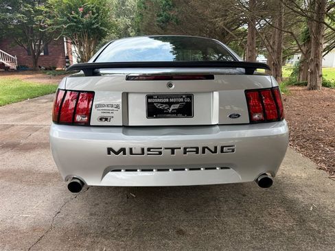 Used 2001 Ford Mustang GT RWD image 25