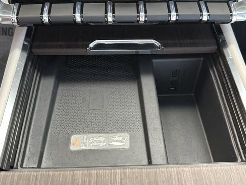 Used 2024 GMC Acadia Denali w/ Super Cruise Package image 51