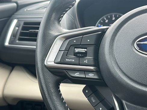 Used 2022 Subaru Ascent Limited w/ Technology Package image 31