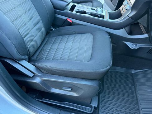 Used 2023 Ford Edge SEL w/ Cold Weather Package AWD/4WD image 32