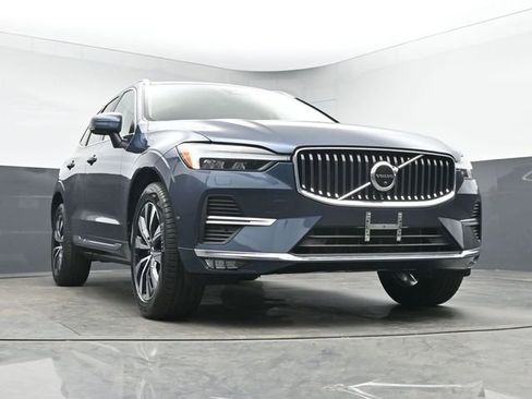 Used 2023 Volvo XC60 B5 Plus w/ Climate Package AWD/4WD image 34