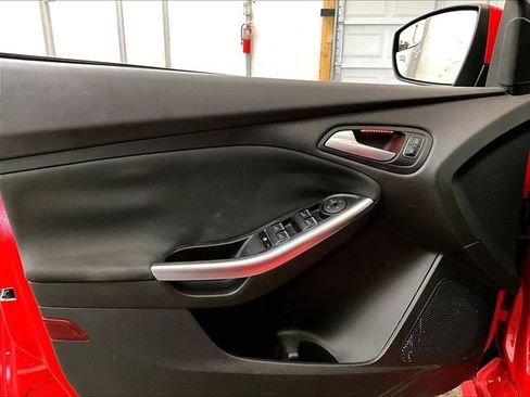 Used 2015 Ford Focus ST w/ Equipment Group 402A FWD image 22