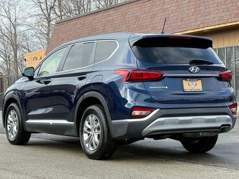 Used 2019 Hyundai Santa Fe SE image 3