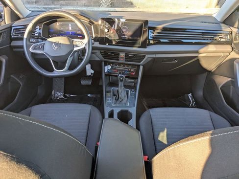 Used 2025 Volkswagen Jetta S image 27