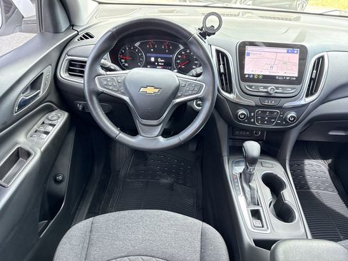 Used 2022 Chevrolet Equinox LT FWD image 12