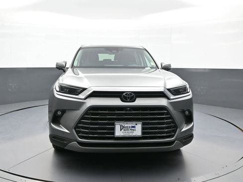 Certified 2025 Toyota Grand Highlander AWD Hybrid image 2