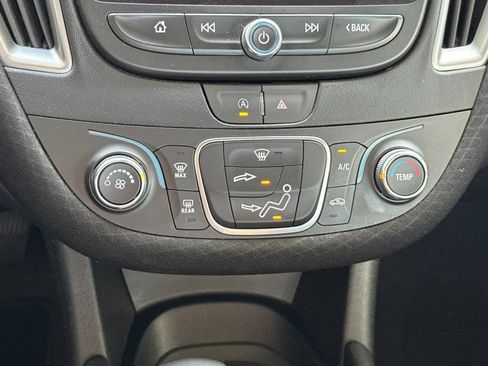 Used 2025 Chevrolet Malibu RS FWD image 29