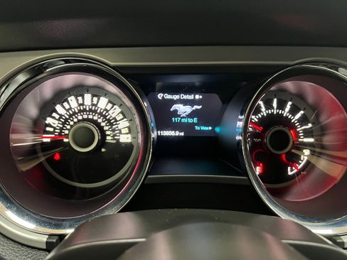 Used 2013 Ford Mustang GT Premium w/ Comfort Pkg image 14